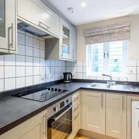 Bright Tower Bridge Nest Apartment London Exterior photo